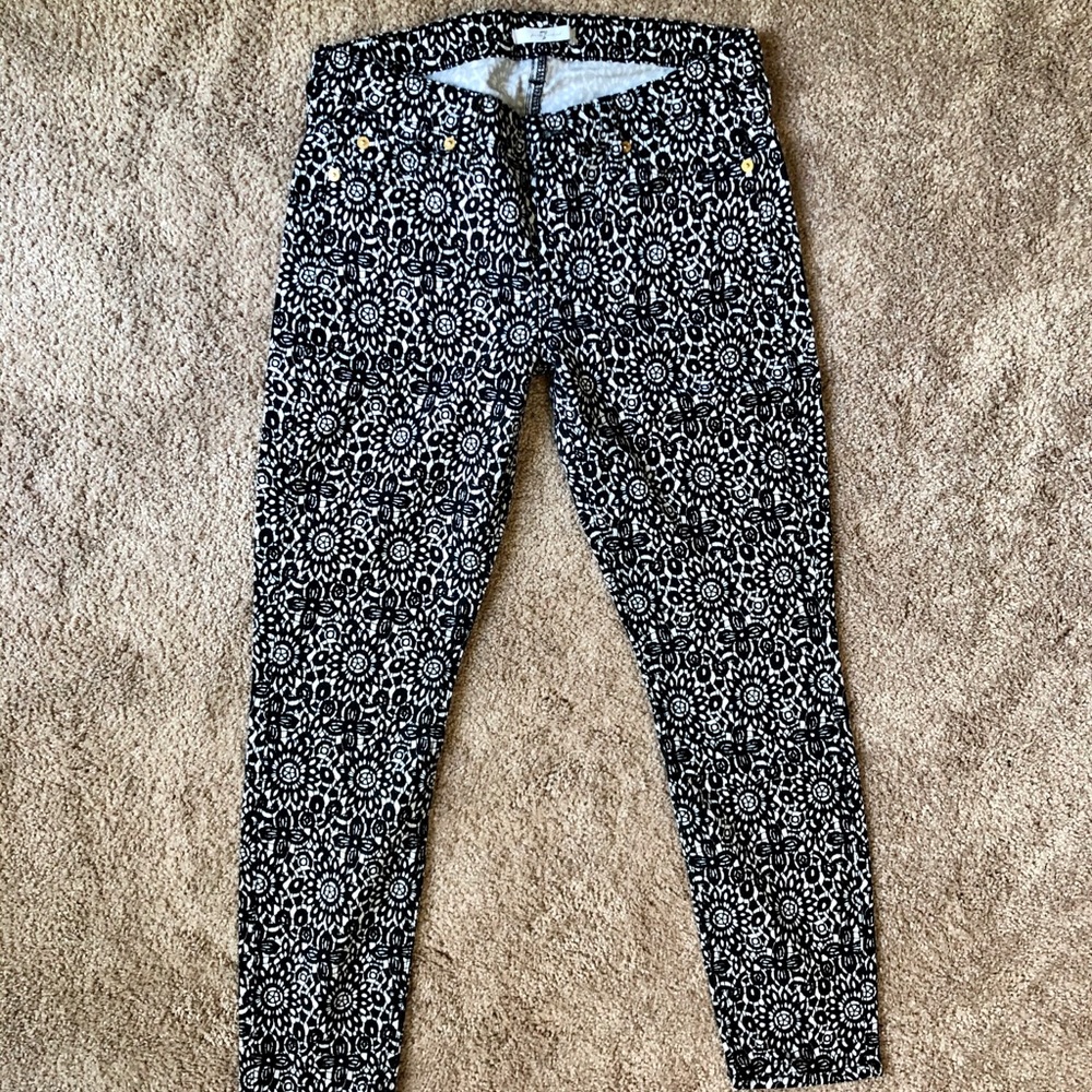 Black & White Floral Pattern Pants